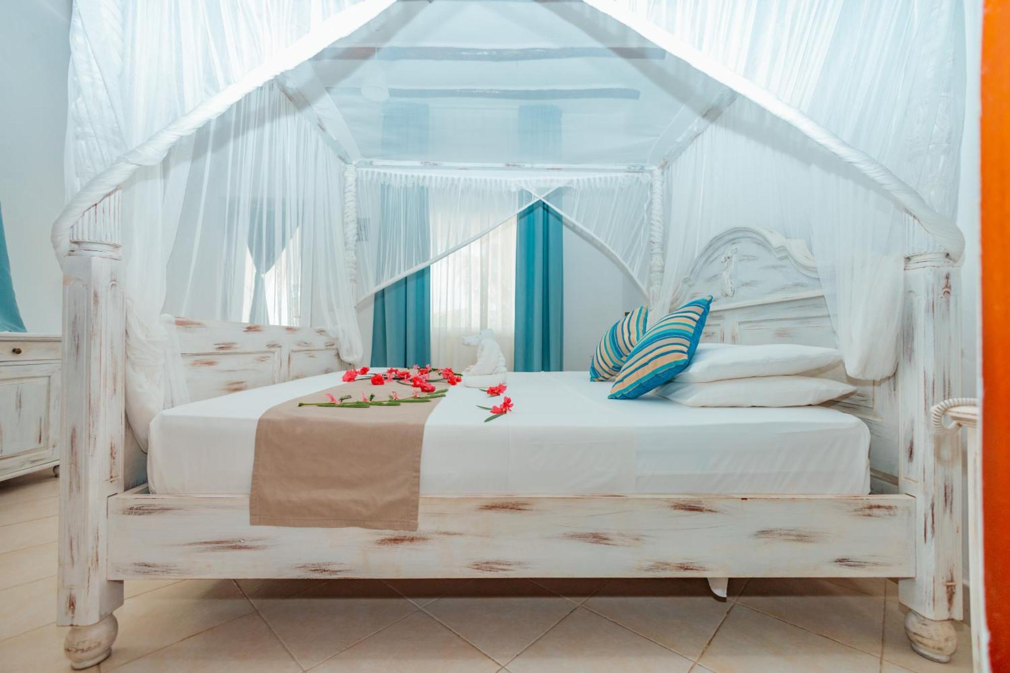 Twiga Beach Resort Watamu Exterior foto
