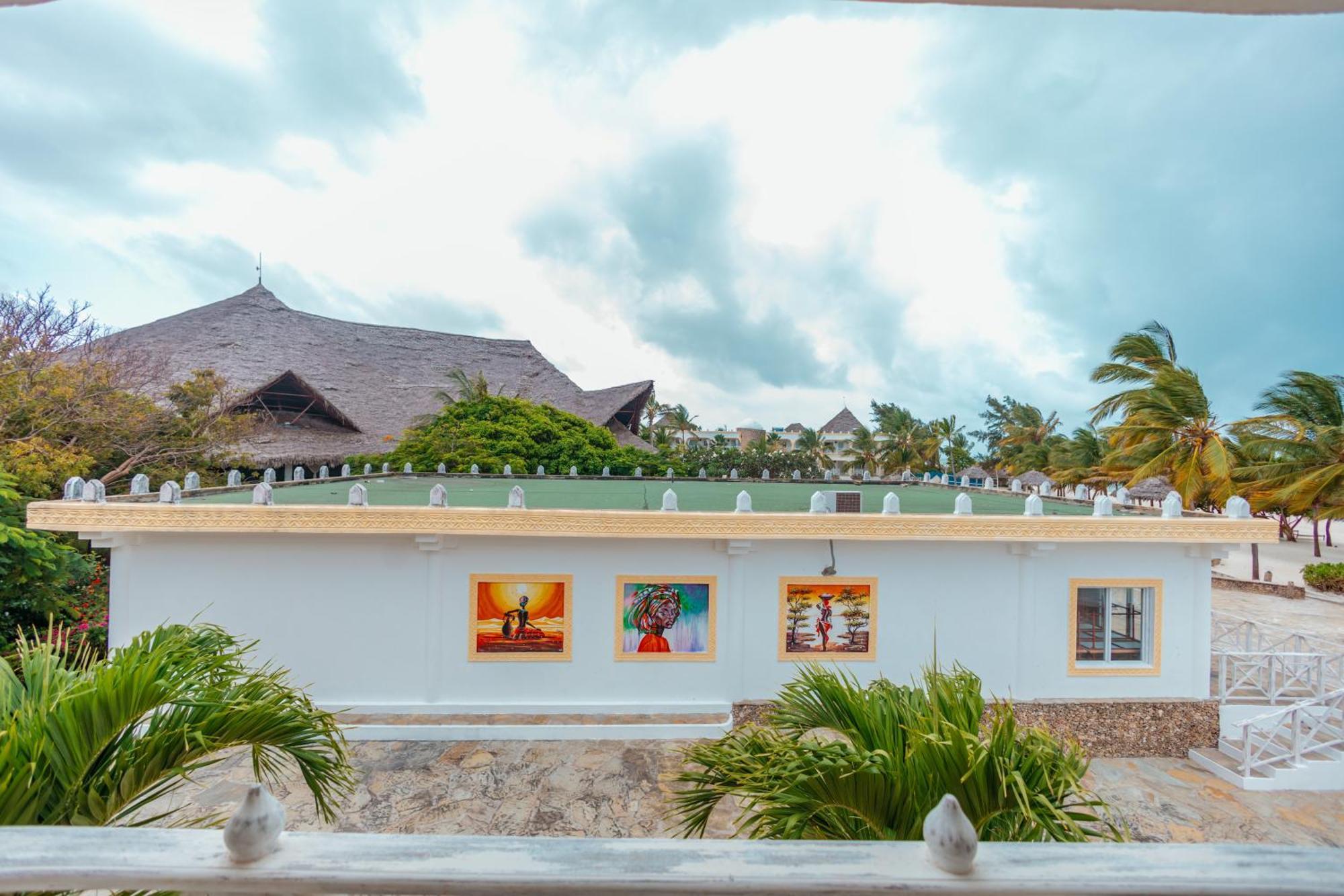 Twiga Beach Resort Watamu Exterior foto