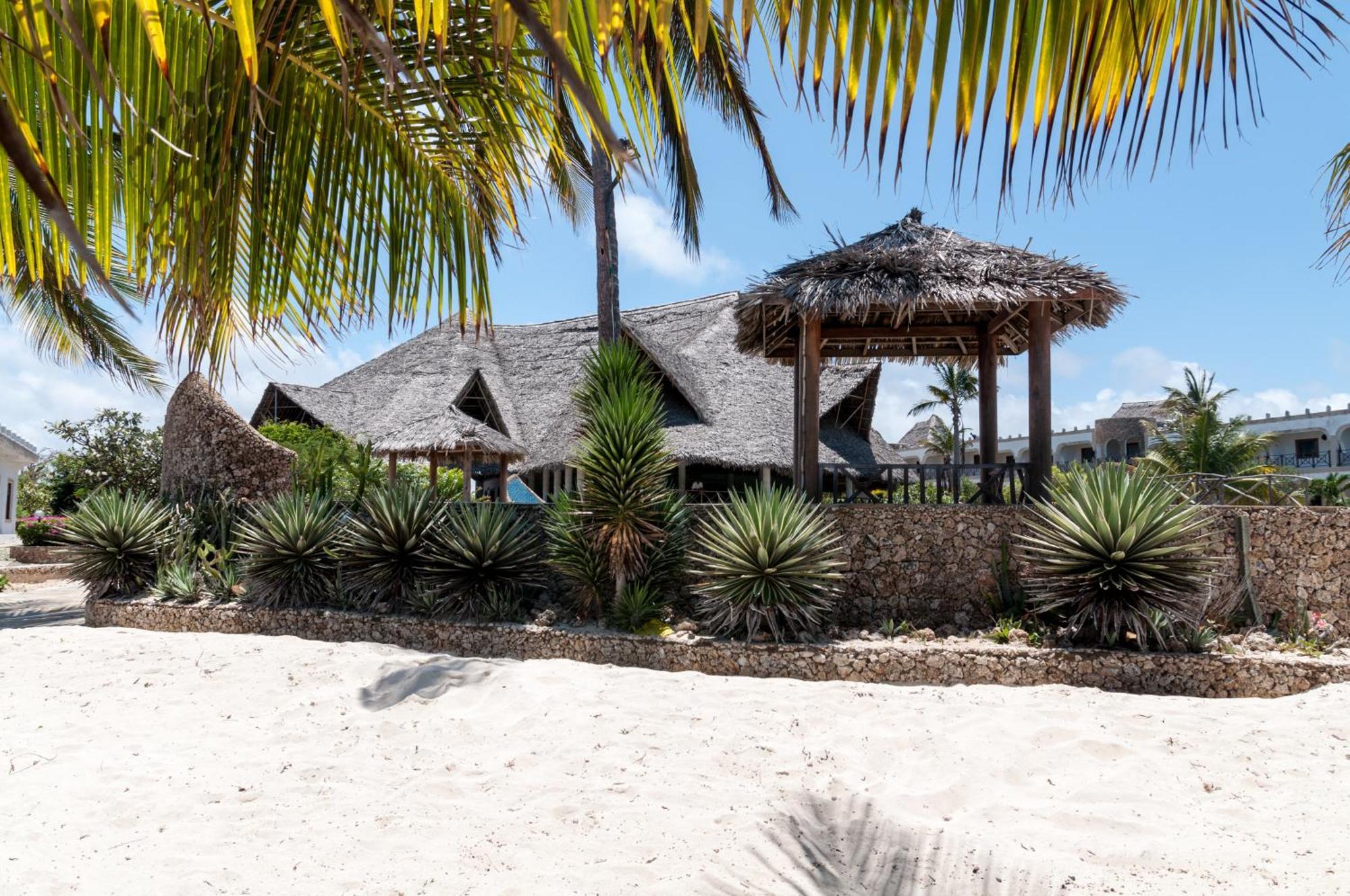 Twiga Beach Resort Watamu Exterior foto
