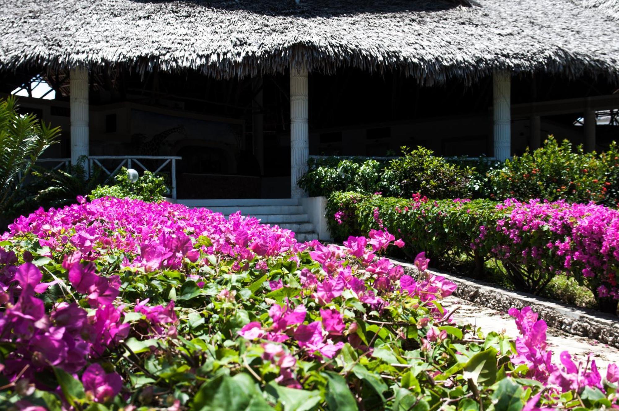 Twiga Beach Resort Watamu Exterior foto